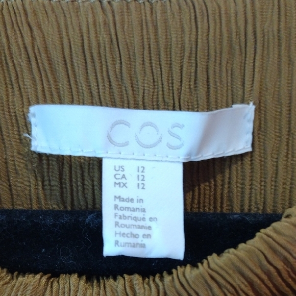 COS Cupro Silk Crinkle Top Brown Copper Twist Back Sleeveless Blouse Size 12 - Picture 3 of 7